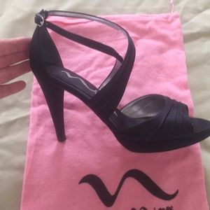 Nina “Hodge” Black Luster Dress sandal